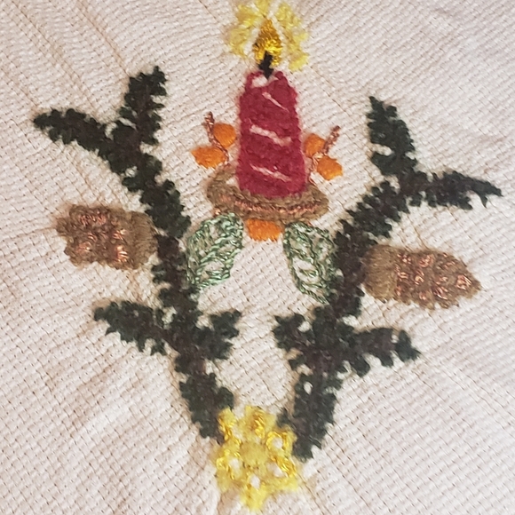 Vintage Christmas Table-Runner - Picture 4 of 8